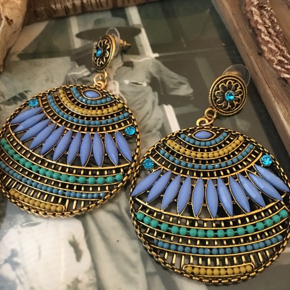 🌻3 for $20🌻💥LAST PAIR💥Boho Beaded Earrings - Picture 4 of 7